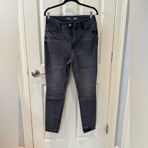 Women’s Old Navy, extra high-rise rockstar, super skinny size 12